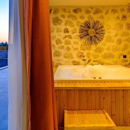 Selim - 1 Bed Honeymoon With Jacuzzi In Kalkan Villa *