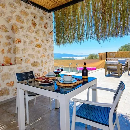 Vila Selim - 1 Bed Honeymoon With Jacuzzi In Kalkan *